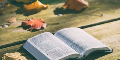 Virtuosa: Fortaleza, Fe y Propósito en Dios